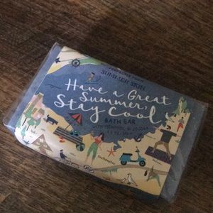 Perfectly Posh Summer Skin/Dragon Fruit Bath Bar